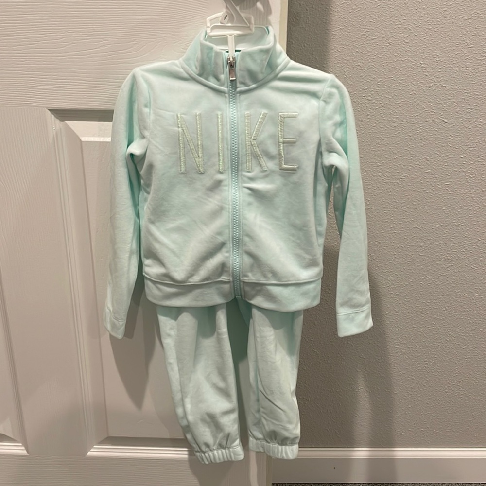 Nike velour track suit in mint. NWT.
